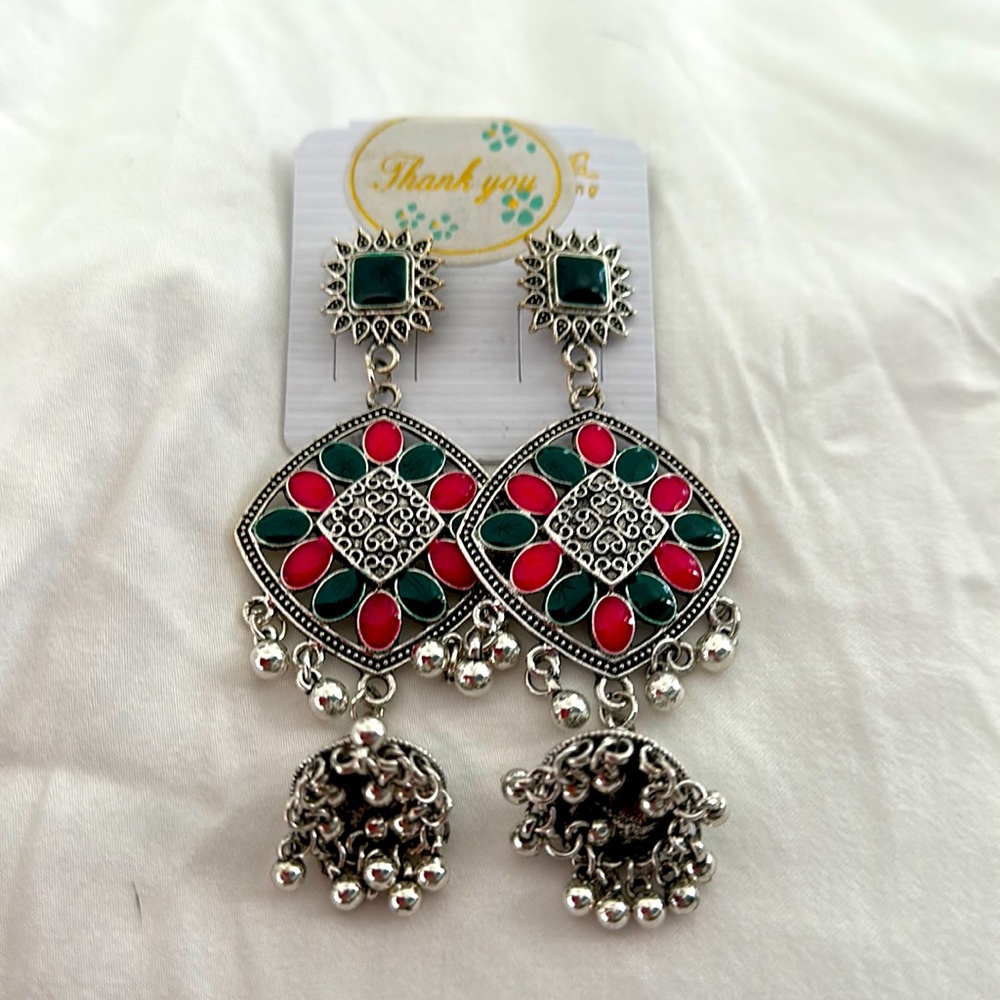 Fashion Statement Earrings Silver Pink Green NWT